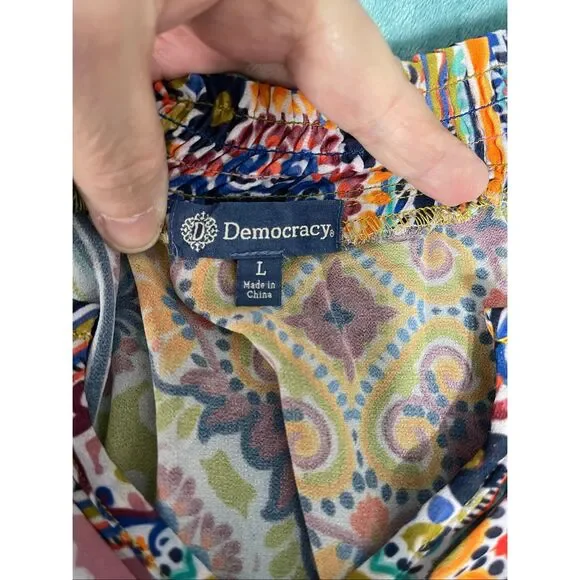 Democracy Women’s Smocked Neck Bohemian Style Top/Blouse Large - Picture 9 of 11